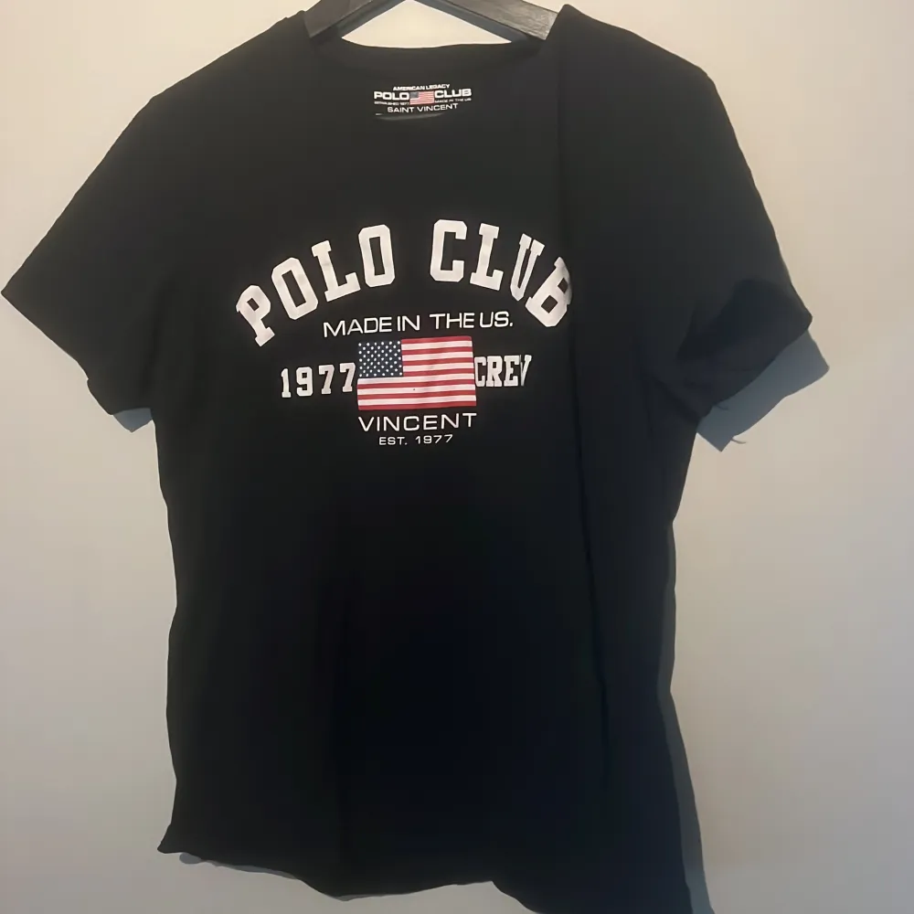 Polo club t shirt. T-shirts.