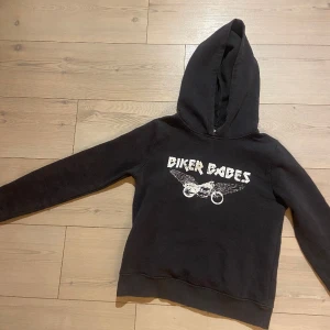 Hoodie - Fin hoodie från gina🖤