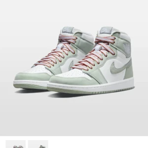 Jordan 1 OG Seafoam - Sjukt snygga jordans i bra skick.  Säljes pga att de inte används. Inköpta för ca 1år sen för 3990kr 