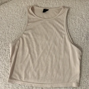 Linne/topp - Aldrig använt💓💓