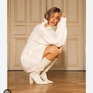 Bianca ingrosso x nelly - Stickad klänning från Biancas första kollektion med Nelly, storlek xs🥰