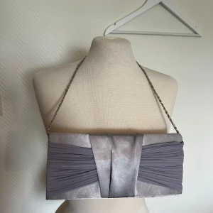 Väska silvrig  - Ny oanvänd inget att anmärka på 🫶🏻