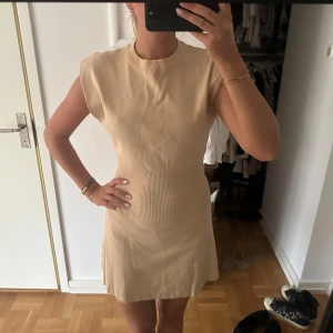 Klänning - Superfin slutsåld klänning från Zara 🥰