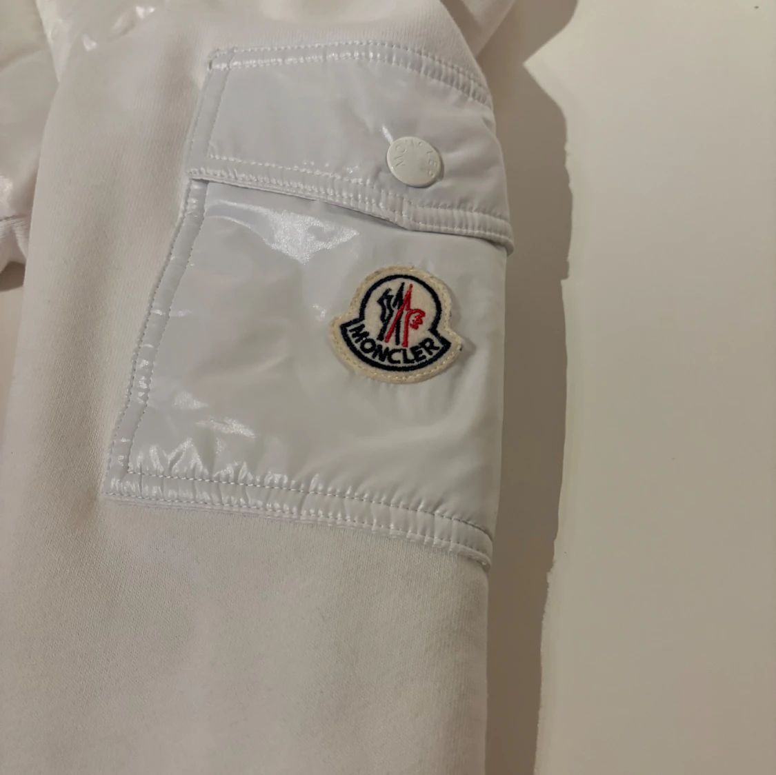 Moncler vit jacka, storlek L - 91