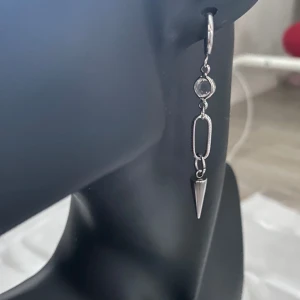 Nitörhängen  - Handgjorda Nitörhängen som säljs i par❤️