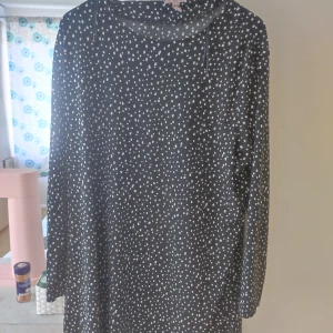 Fin långärmad lång tröja  - Använt skick stl xxl 