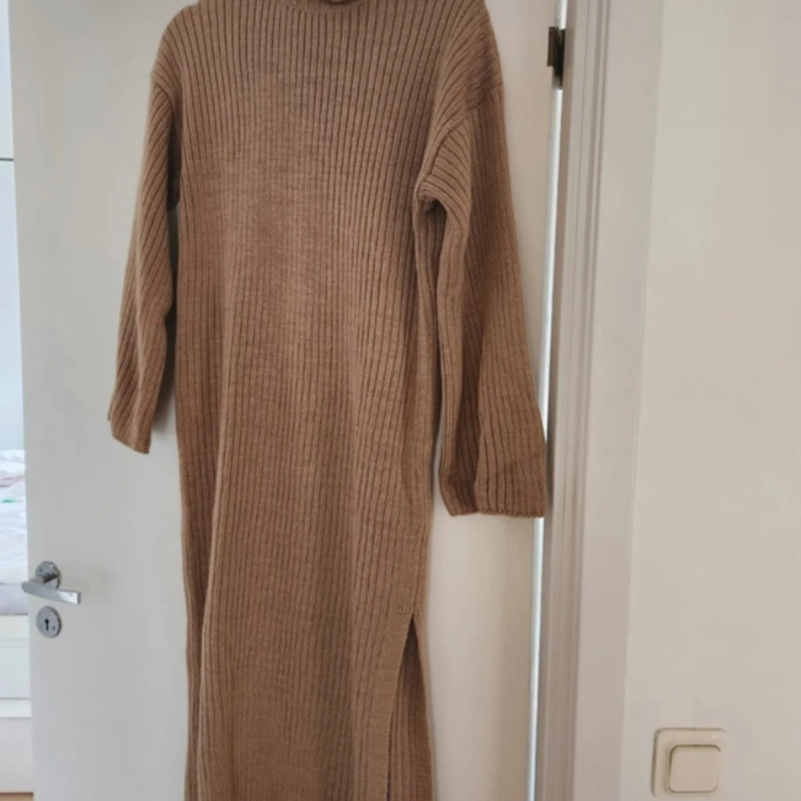 Na-kd stickad klänning  - 92