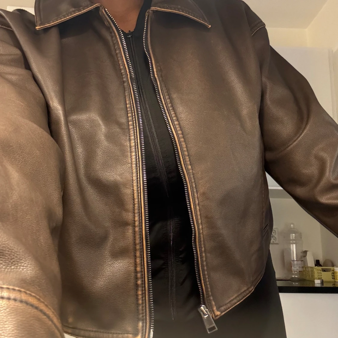 Brunn skinnjacka - 91