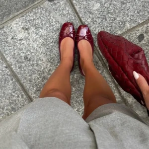 Ballerina skor  - Säljer mina nya ballerina skor då de inte passade i storleken. Helt oanvända med prislappen kvar❤️🥰