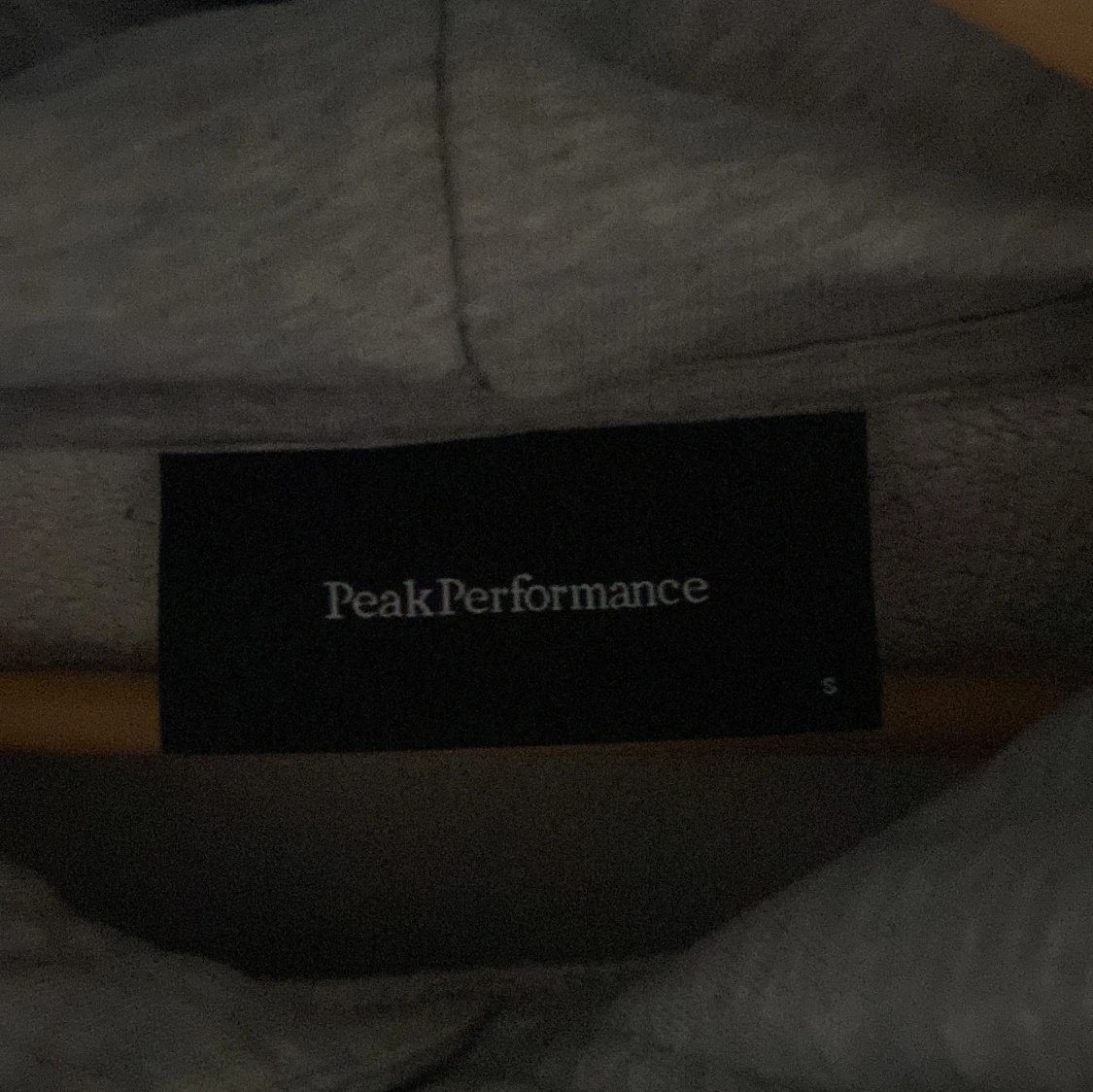 Peak performance hoodie - 90