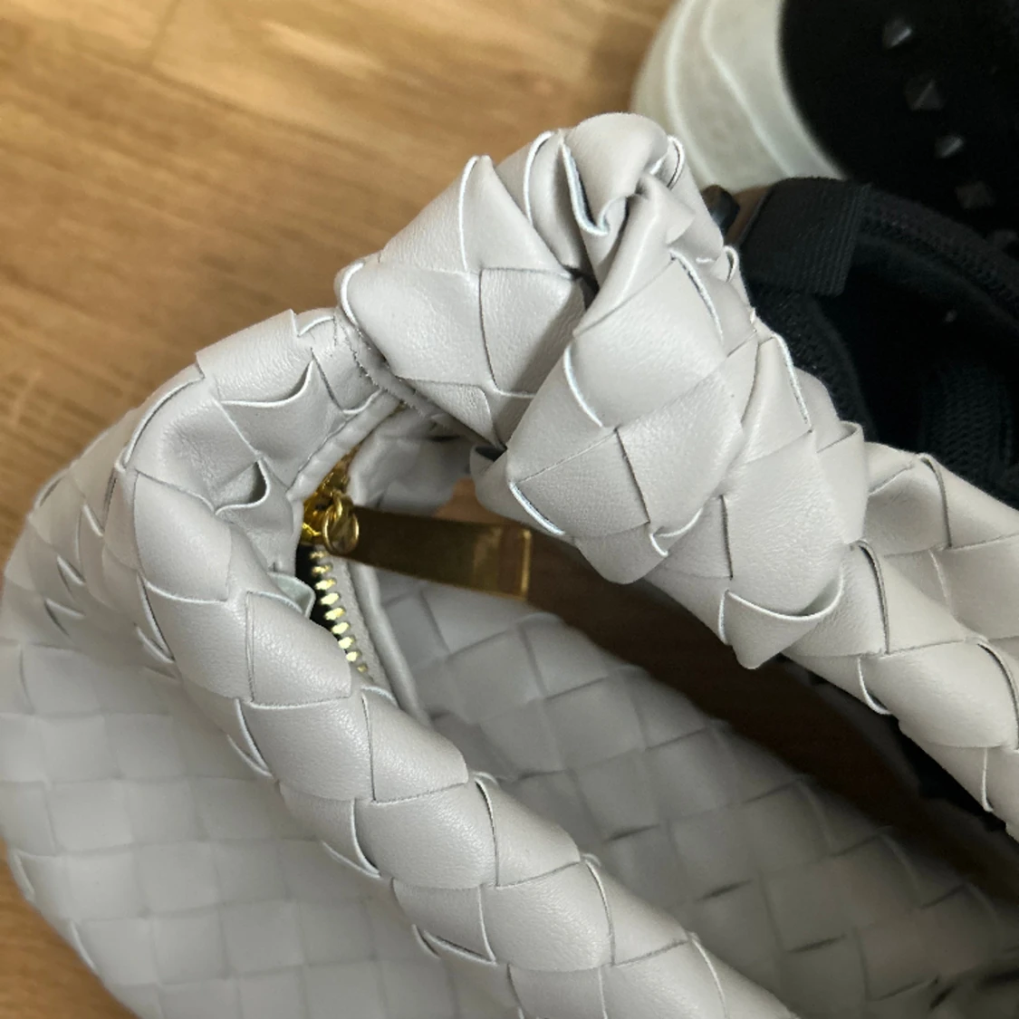 B väska mini grått äkta läder - 1