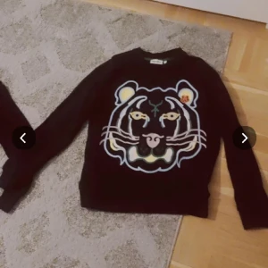 Kenzo  - Mycket bra skick mer information dm 