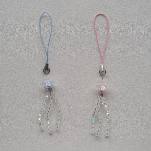 Octopus phonecharms/keychains - Dm för ayy köpa!! Frakten är inte inkluderat i priset! 30kr var och 50kr som set :) 