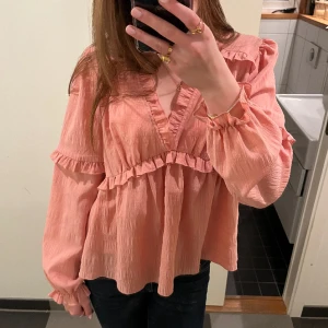 Topp/Blus - Jättesnygg rosa topp från Na-Kd💓