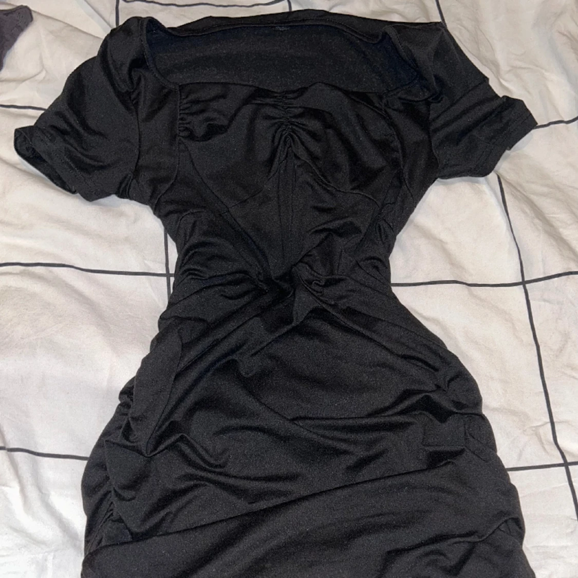 två söta klänningar me rouche - 90