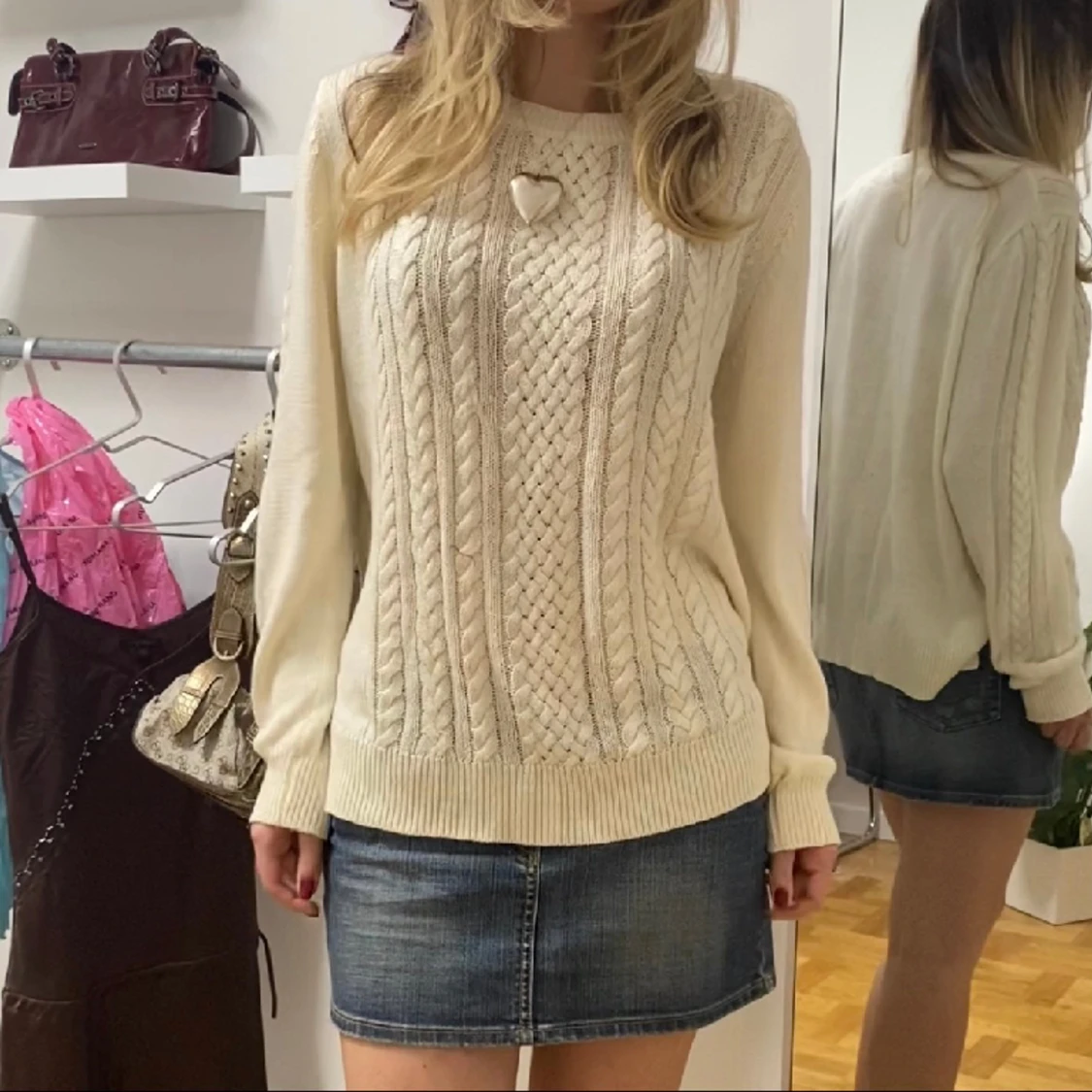 Crémevit stickad tröja