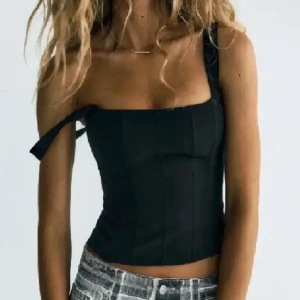 Topp - Skit snygg topp som är helt slutsåld 