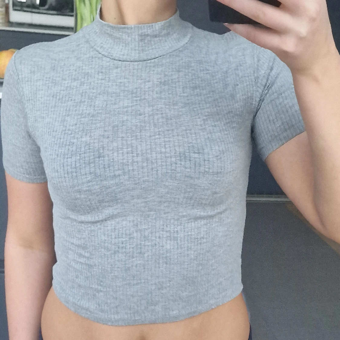 Grå tröja med krage - 90