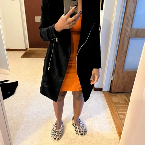 Kappa - Kappa från hm! Trasig på sidan men går att lappa ihop. 