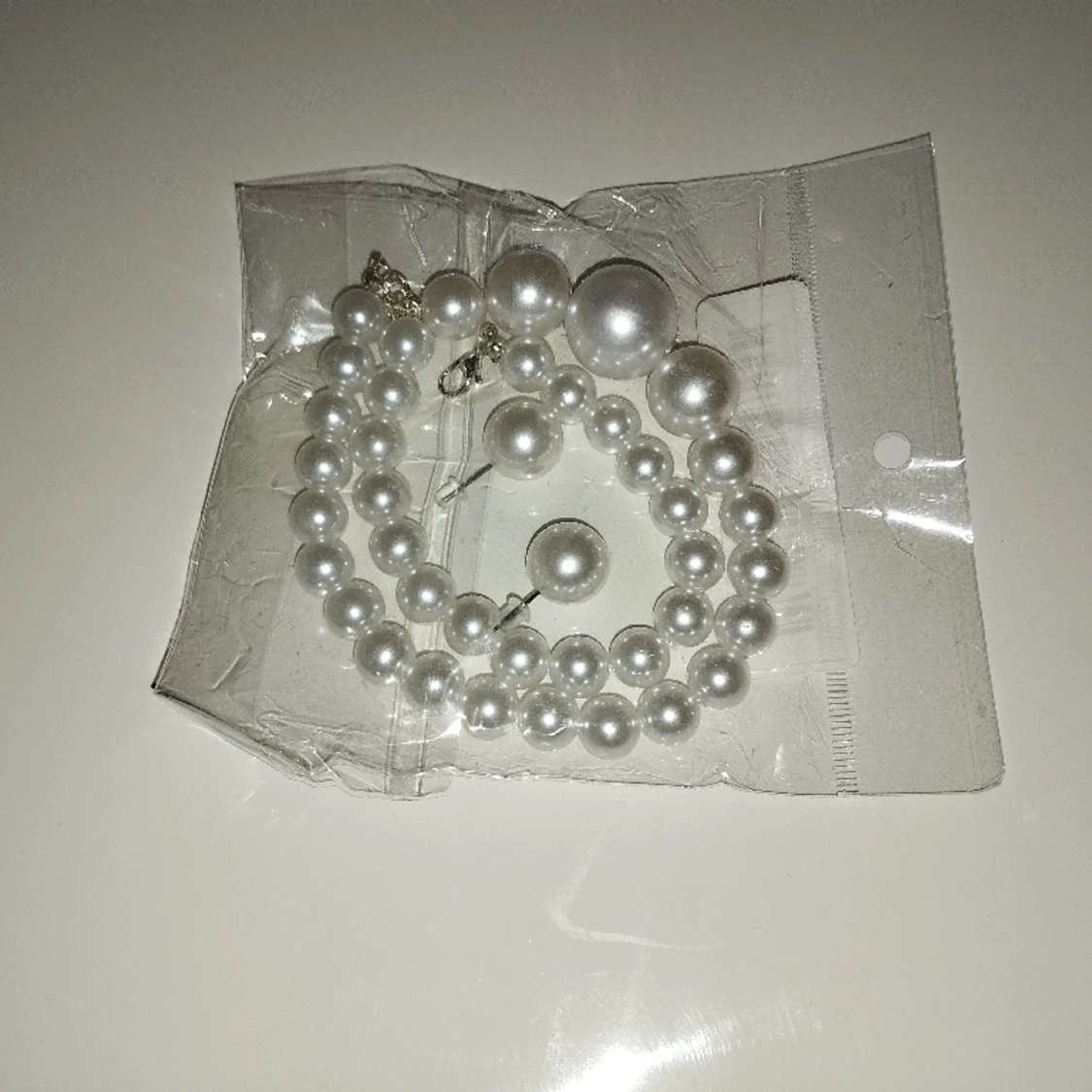 Halsband och öronhäng