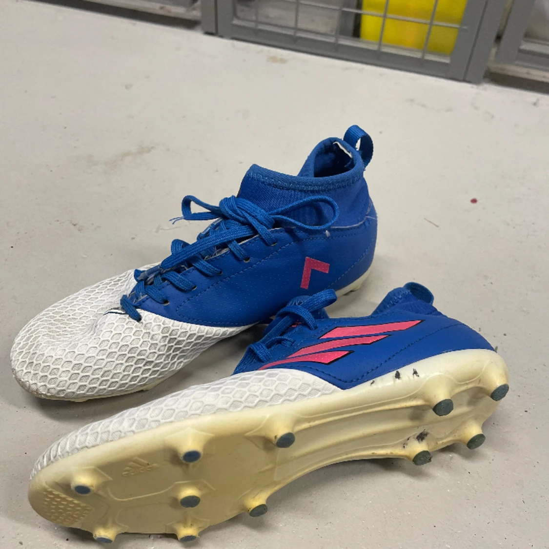 Fotbollsskor  - 90