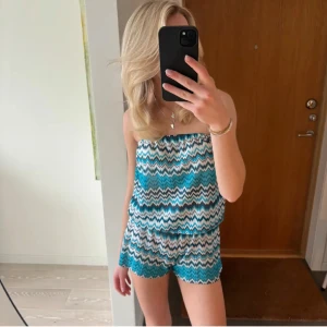 Missonimönstrad jumpsuit  - Superfin jumpsuit från märket ”hand tailored by susan” som är sparsamt använd 💕