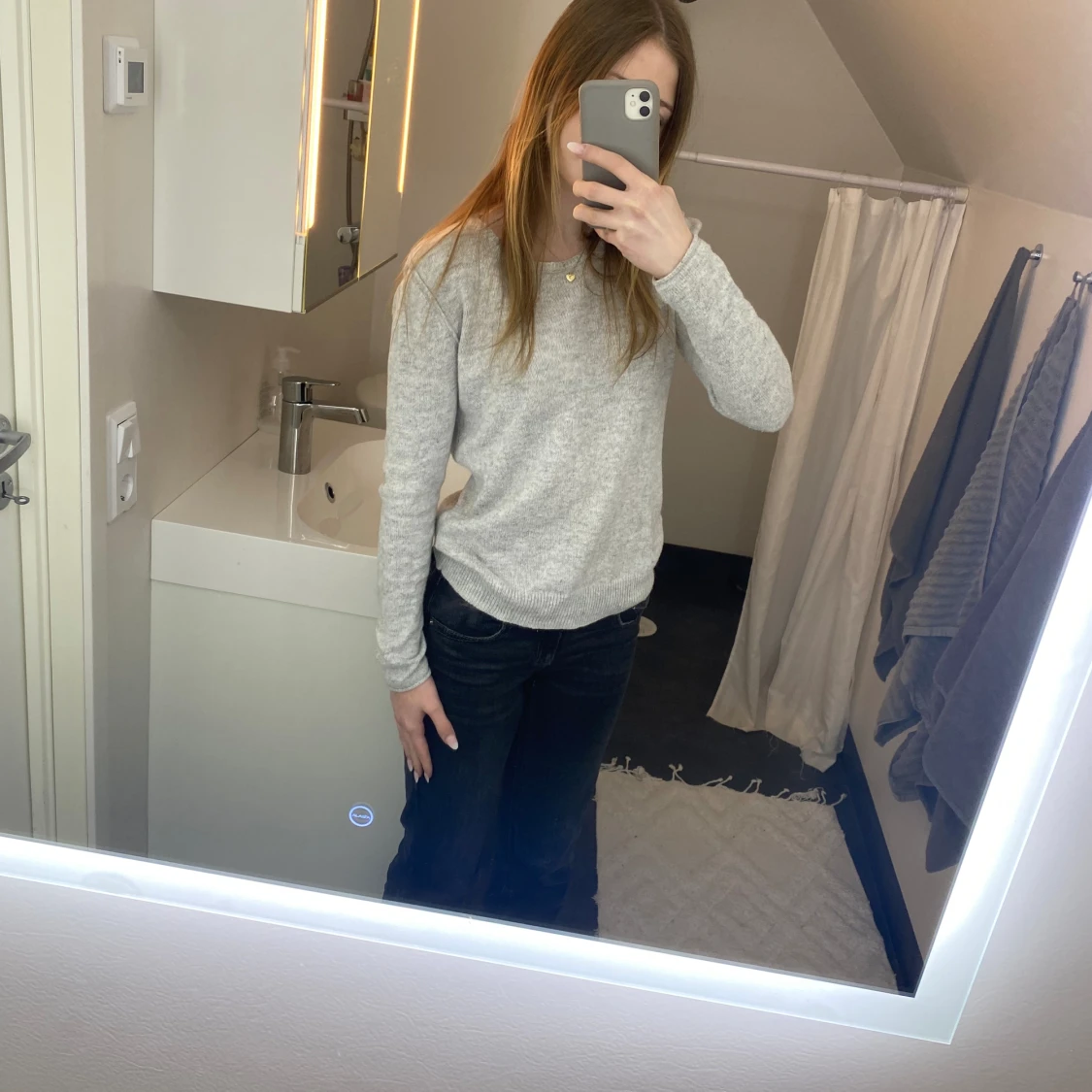 Grå stickad tröja - 90