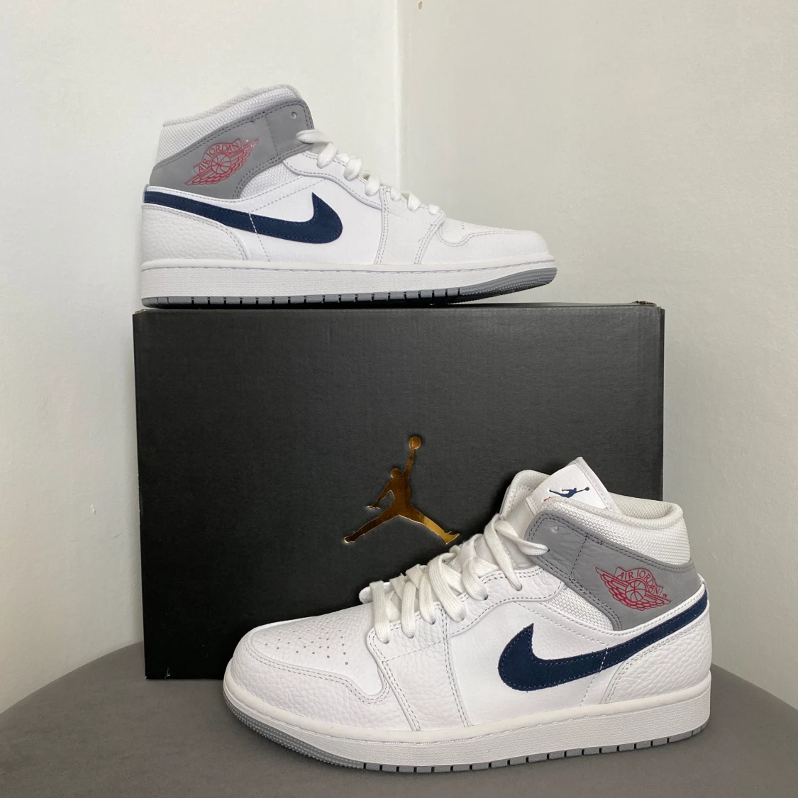 Jordan 1 Mid Paris - 92