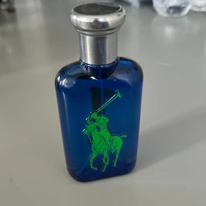 Ralph lauren parfym  - inte använd, säljer billigt för har ingen användning för den fick den i julklapp 🙏 kom gärna med prisförslag 👉👉👉👉🤠