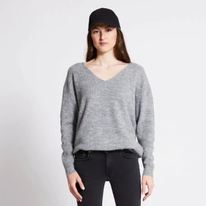 Stickad tröja  - Grå stickad tröja från lager 157 