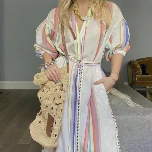 Kaftan från Lemlem strl small oanvänd! - Säljer den här vackra kaftanen från Lemlem xhm i storlek small. Den är oversize och passar utan bekymmer även en medium och xs. Väldigt fin!