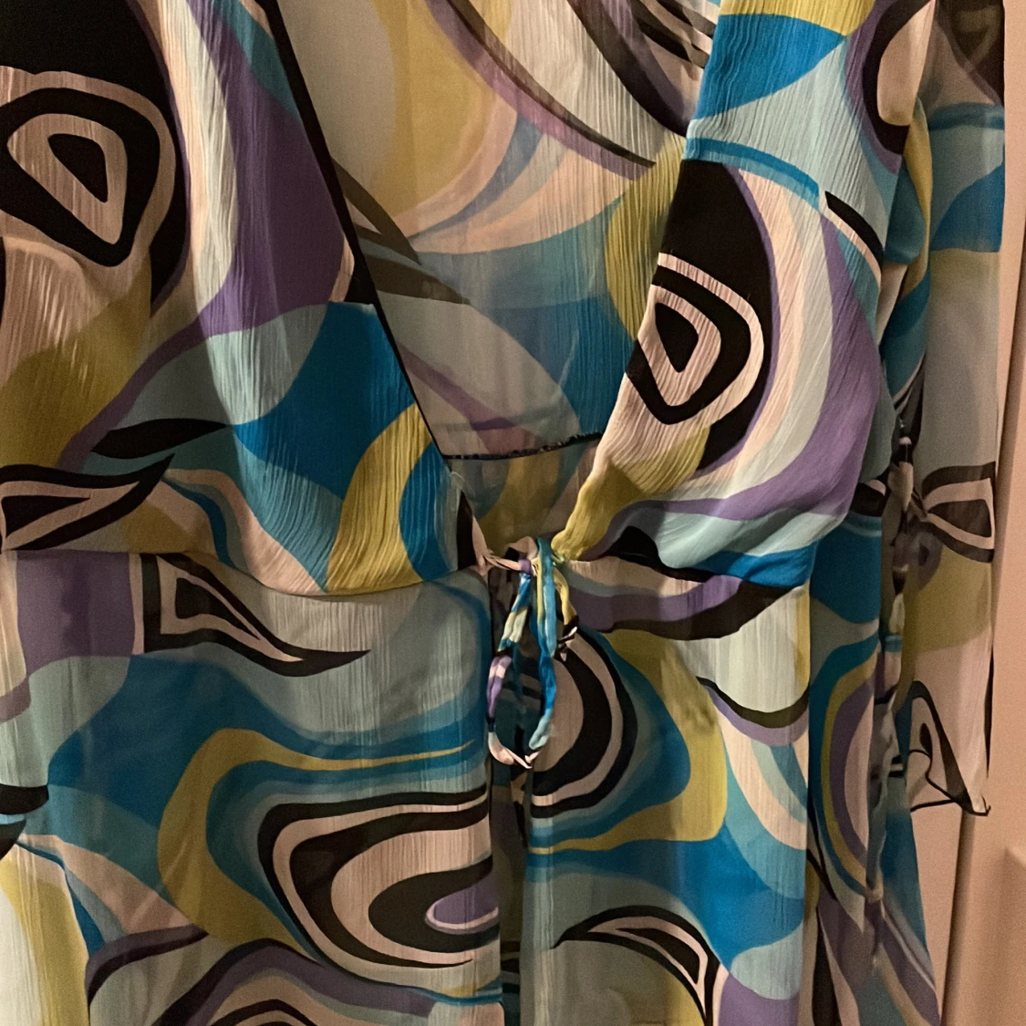 Genomskinlig mönstrad klänning  - 91