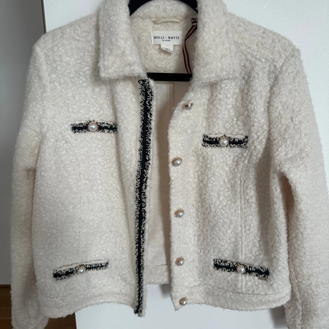 Jacka i nyskick fr Lindex / St S