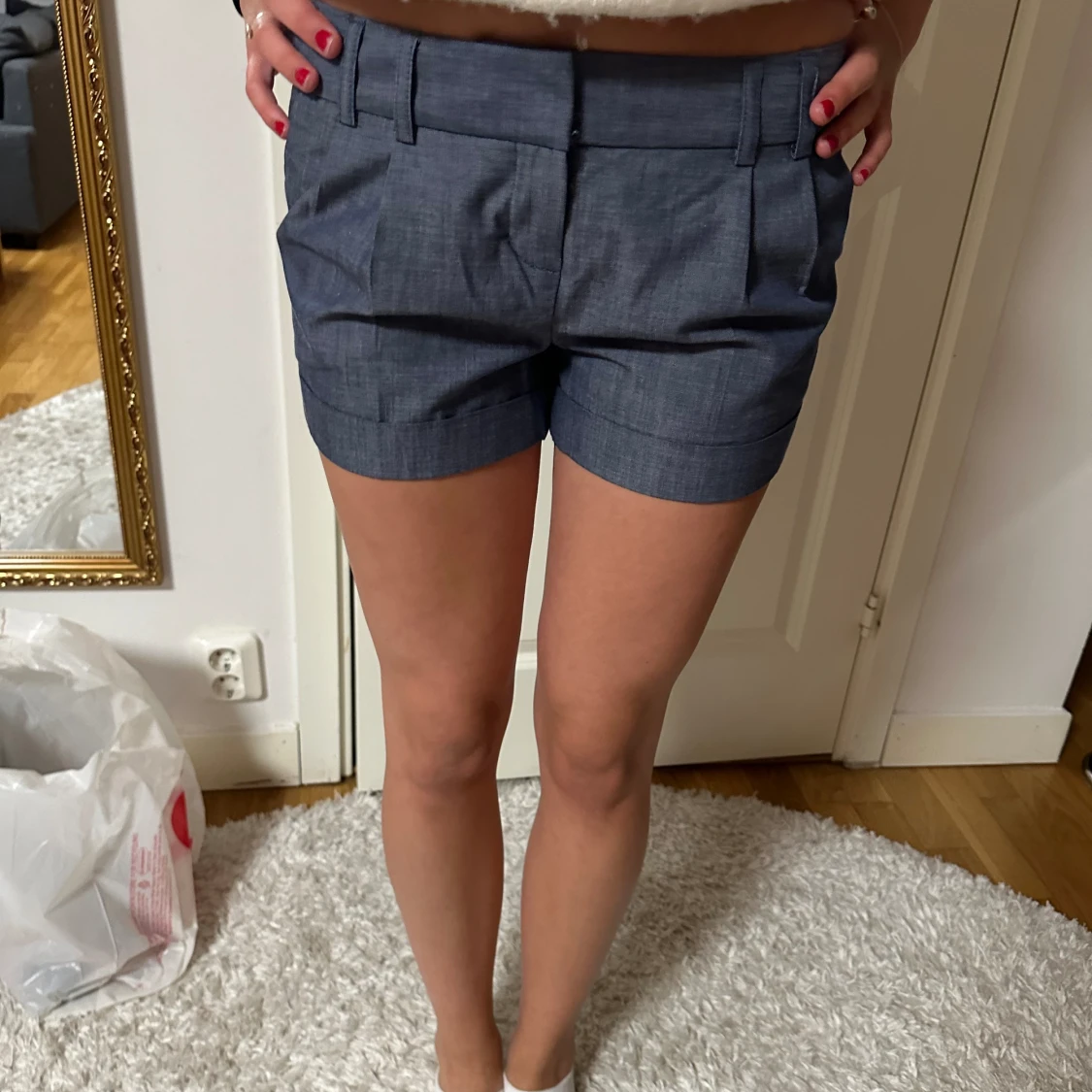 Gråa kostym shorts