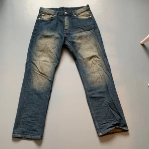 Weekday jeans - Blåa Weekday jeans Space