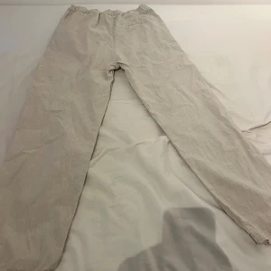 Linné byxor 164 - Skick 9/10 passar lite mindre och lite större