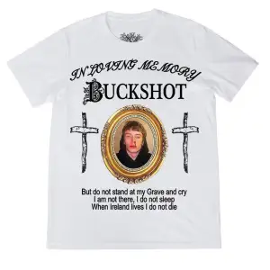 Söker Buckshot in Loving memory t shirt M/L hmu om ni har 🙏🙏