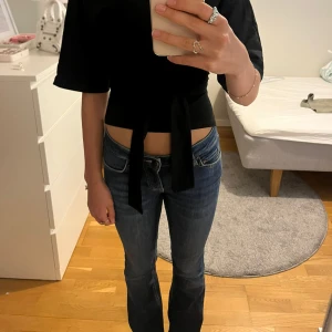 Lågmidjade jeans zara - Low waist bootcut jeans från zara!🤩🥰
