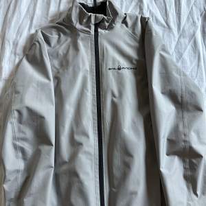 Skick 8/10 Storlek S Goretex  Nypris 1800kr