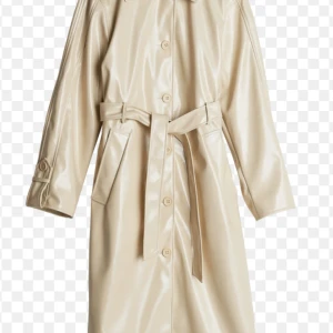 manda pu coat  - Jätte fin läder kappa i beige. Passar perfekt till våren.