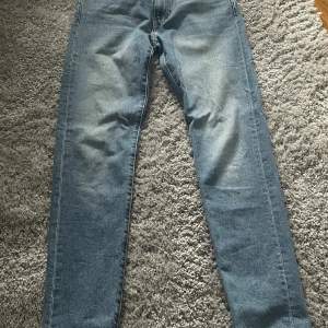 Levis jeans 512 Storlek 29 32  Skriv för fler bilder mm