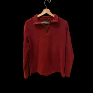 Ralph lauren quarter zip - Polo Ralph lauren quarter zip i storlek S I väldigt gott skick! Skriv om ni har några frågor😄