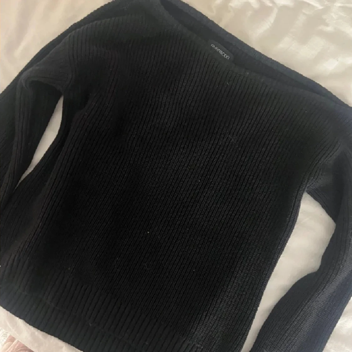 One shoulder tröja  - 90