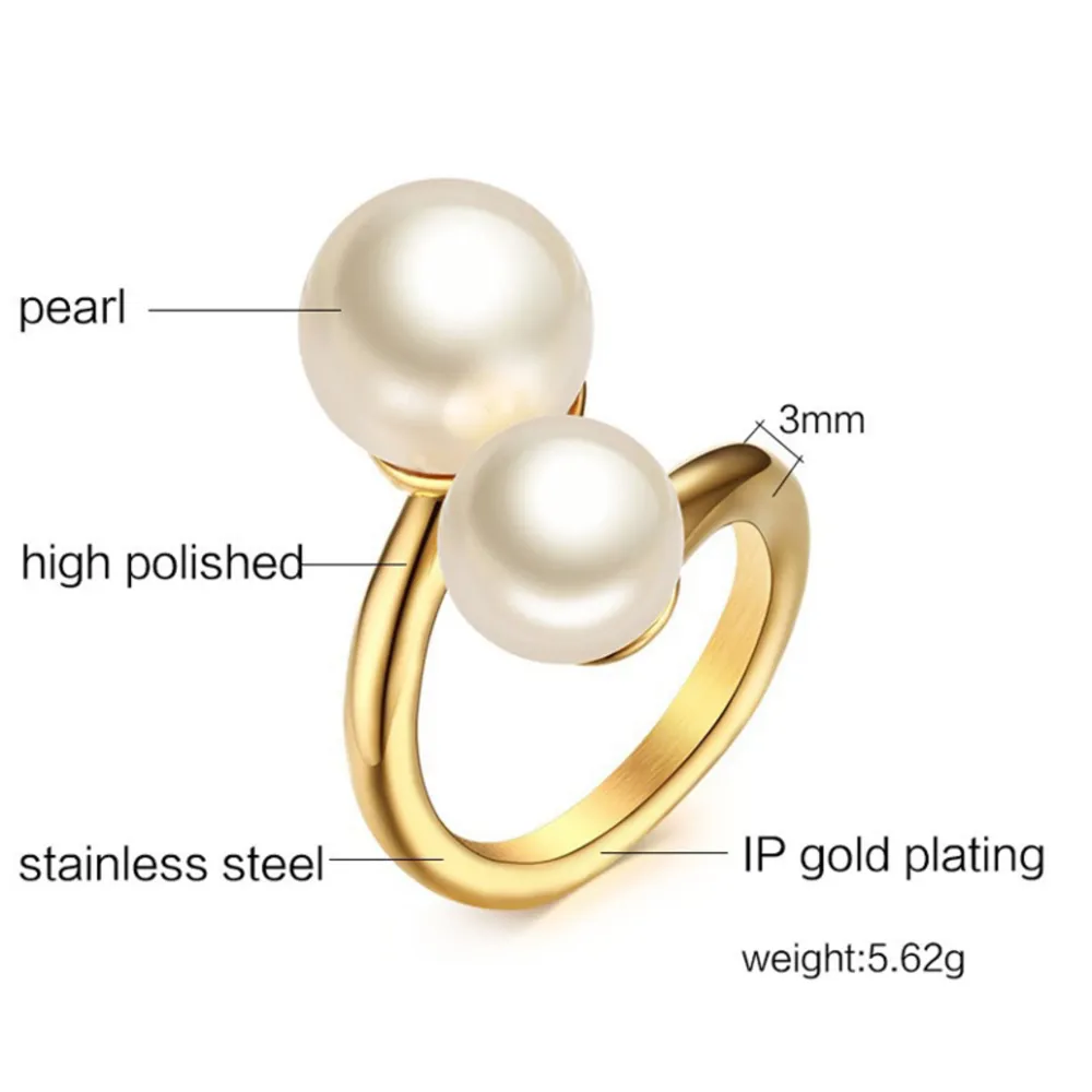 New, Gold plated, synthetic pearls with nice shine. Accessoarer.