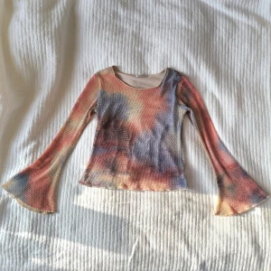 Vintage 2000s top, mesh nät - Vintagetop som sitter perfekt med vida ärmar 
