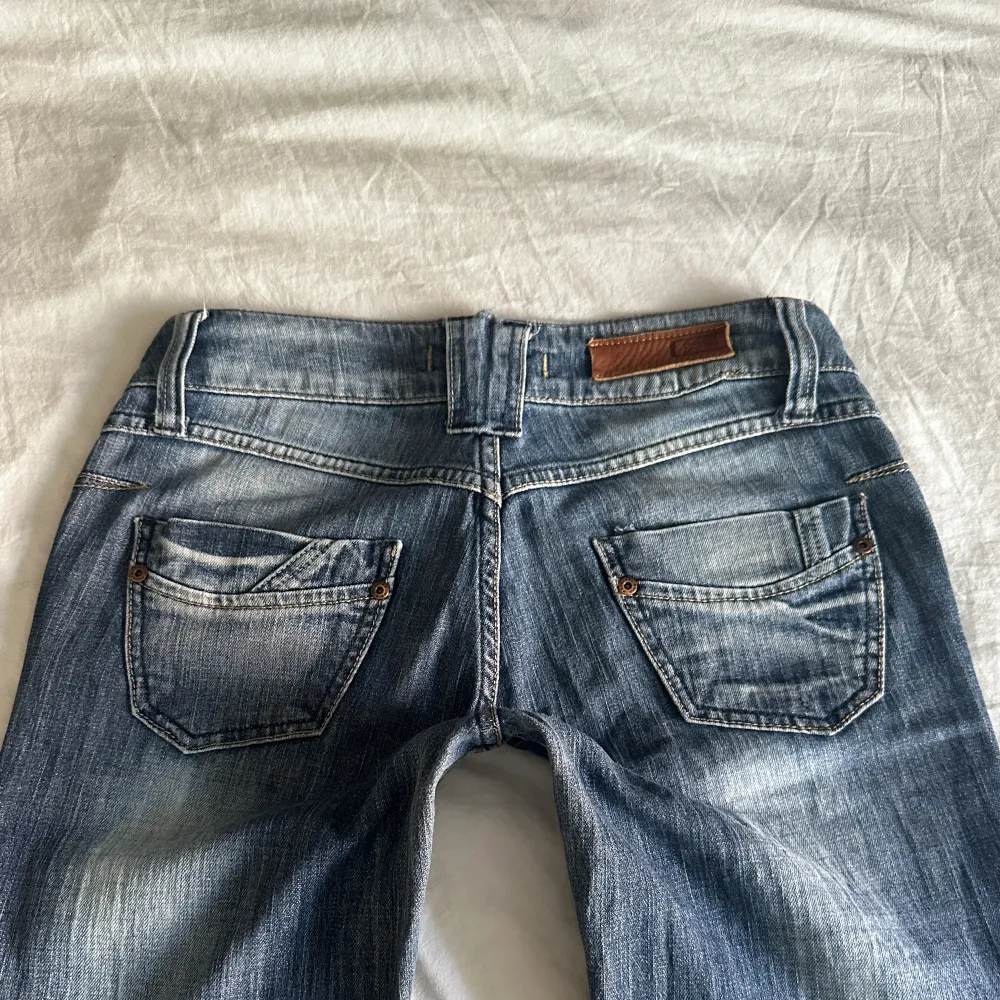 Vintage från Redstar💓midja 37 innerben 80 jae 165. Jeans & Byxor.
