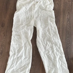 Only linne byxa - Inte använd dock skrynklig