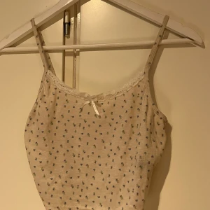 Linne - Gulligt line 