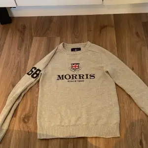 Snygg och skön Morris tröja i bra  skick knappt använd, Hör av er vid funderingar!