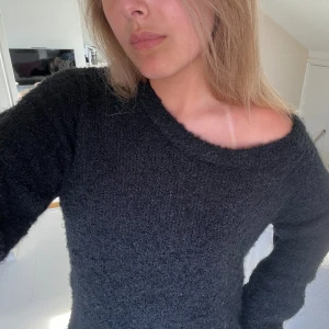 Tröja  - Så fin tröja som är i nyskick, knappt använd❣️